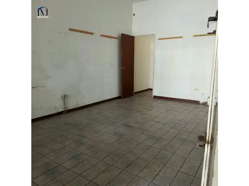 VENTA DE LOCAL EN OCUMARE DEL TUY DE 26 M2 Y 1 BAÑO