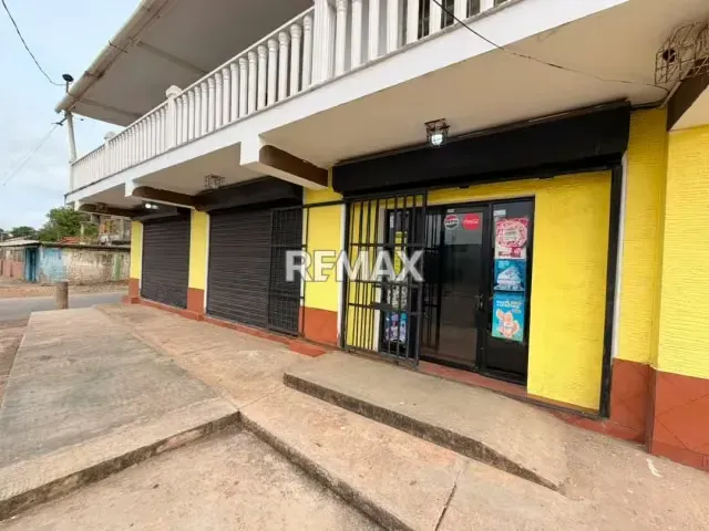EN VENTA LOCAL EN SECTOR PEDREGALES, JUANGRIEGO - ISLA DE MARGARITA - 2