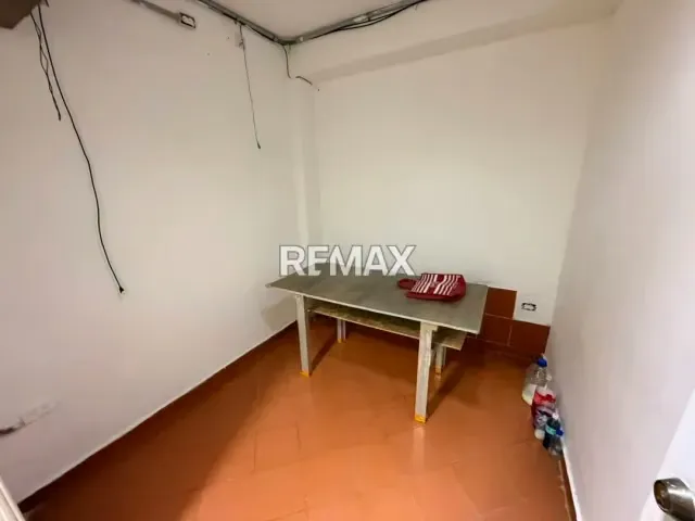 EN VENTA LOCAL EN SECTOR PEDREGALES, JUANGRIEGO - ISLA DE MARGARITA - 7