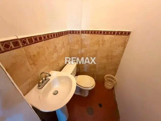 EN VENTA LOCAL EN SECTOR PEDREGALES, JUANGRIEGO - ISLA DE MARGARITA - 10