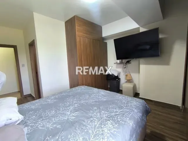 En venta moderno apartamento en Resd. Balcones del Viento en Tazajal, Naguanagua - 12