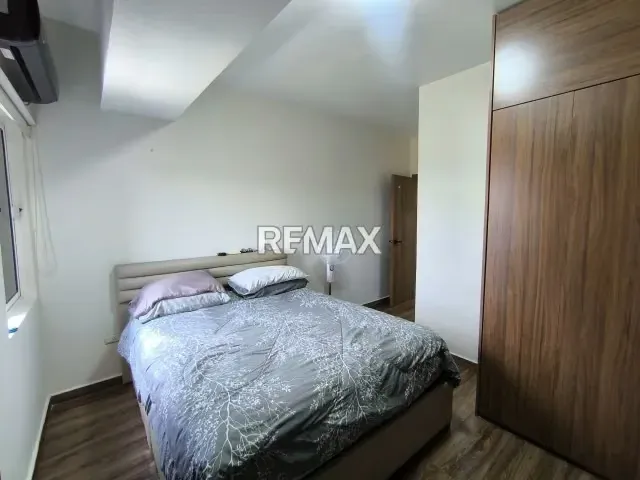 En venta moderno apartamento en Resd. Balcones del Viento en Tazajal, Naguanagua - 16