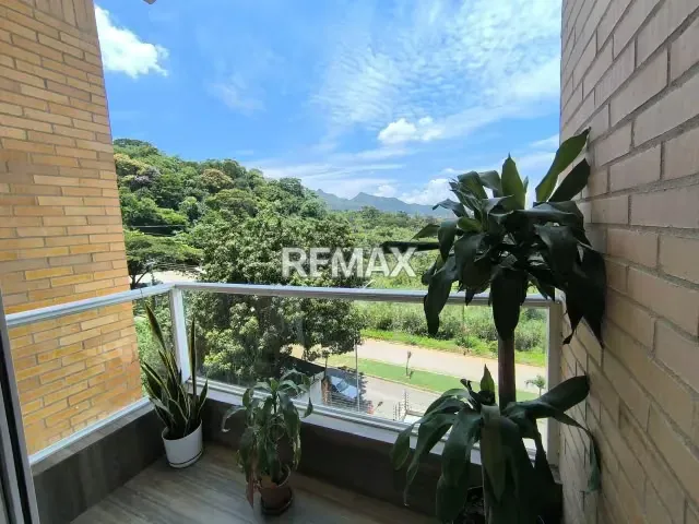 En venta moderno apartamento en Resd. Balcones del Viento en Tazajal, Naguanagua - 6