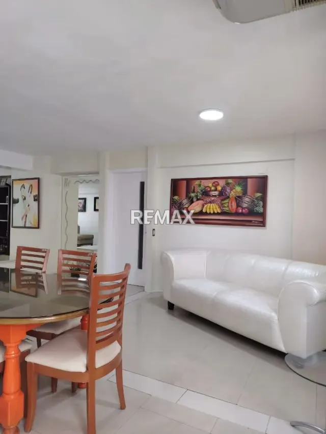SE VENDEN 2 APTO EN 1. RES. CERDEÑA Sector oeste Rotaría - 4