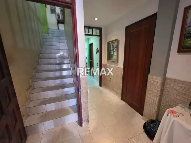 Casa en venta en el cementerio diagonal al bulevar del cementerio - 12