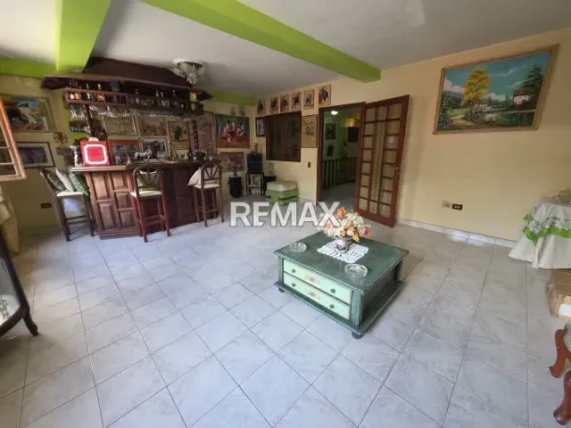 Casa en venta en el cementerio diagonal al bulevar del cementerio - 10