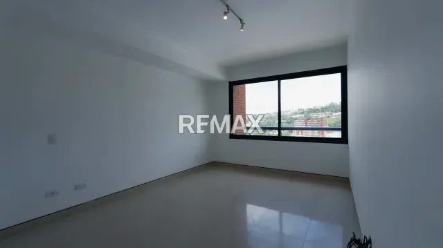 Alquiler Exclusivo apartamento Urb La Boyera - 12