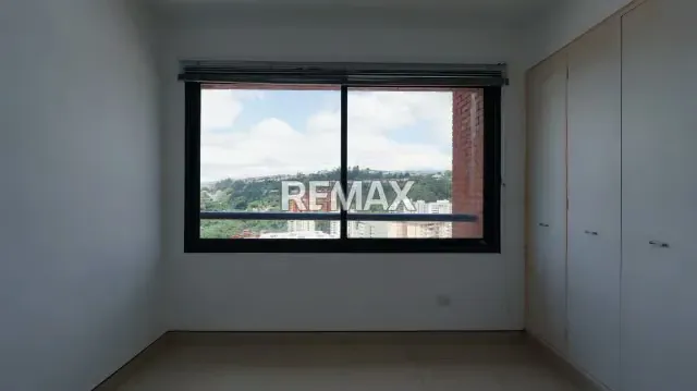 Alquiler Exclusivo apartamento Urb La Boyera - 13