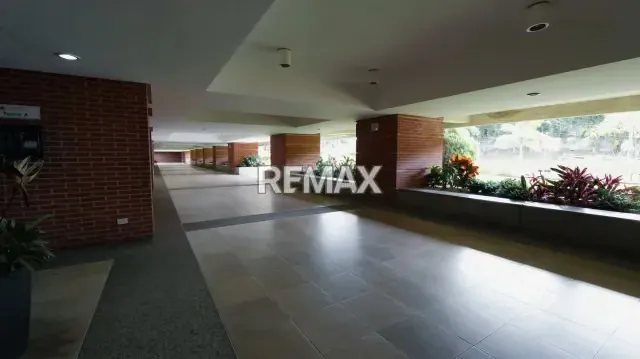 Alquiler Exclusivo apartamento Urb La Boyera - 18