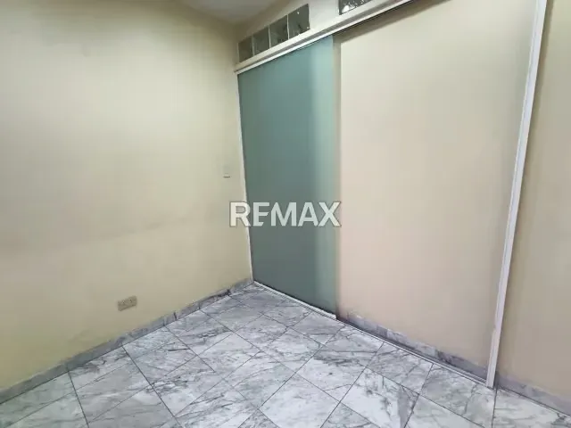 EN VENTA DOS LOCALES PARA OFICINA - 11