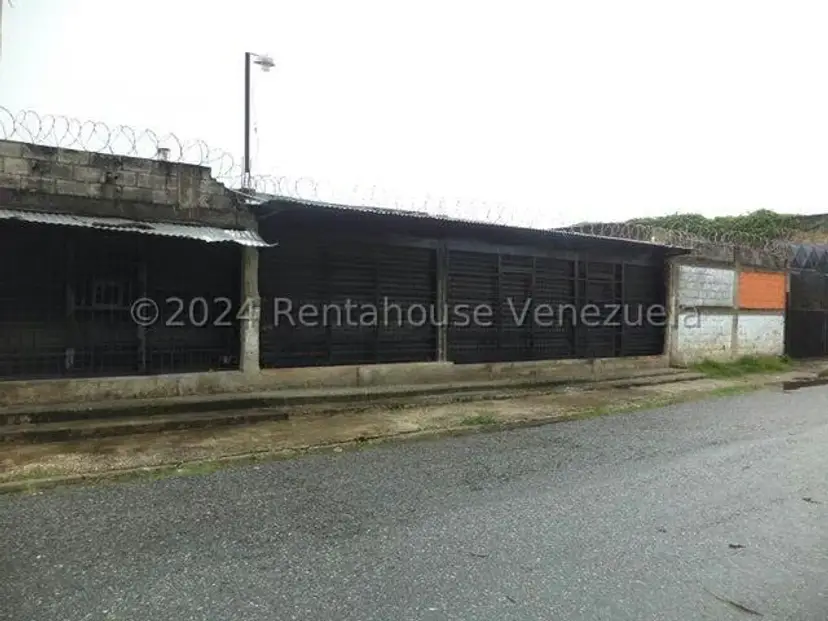 Terreno (Comercial) en Venta en Flor Amarillo, Carabobo