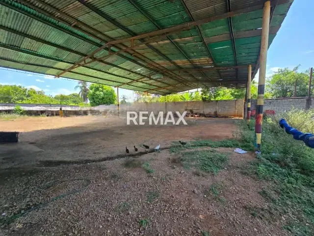 Galpón Industrial con terreno ubicado en la carretera N con Av 73 Ciudad Ojeda - 4