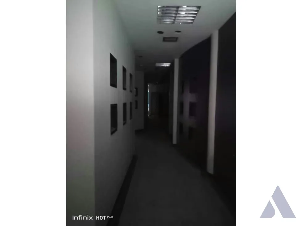 Alquilo oficina 1000m2 Los Ruices Sur 9941 - 7