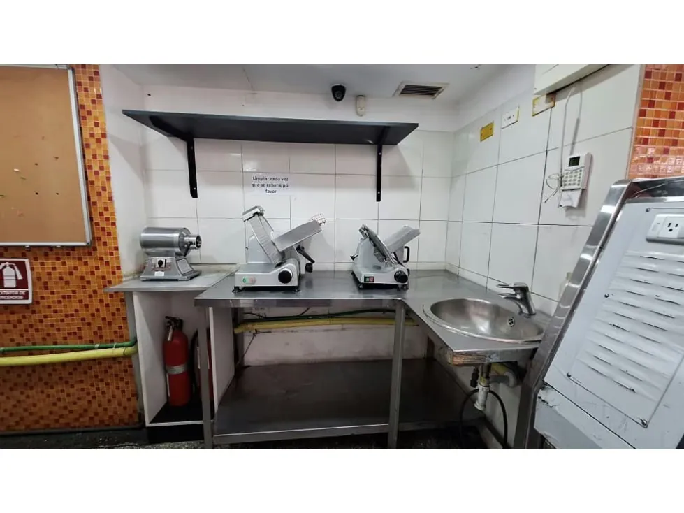 Vendo Fondo de comercio Local 80m2 Los Dos Caminos 9732 - 6