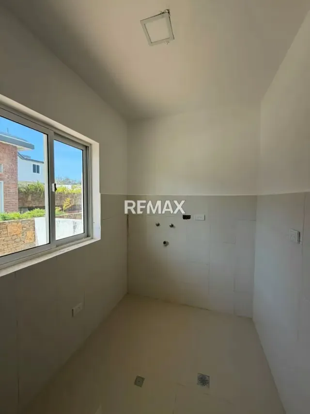 En Venta Townhouse en Colina de los Angeles - 16