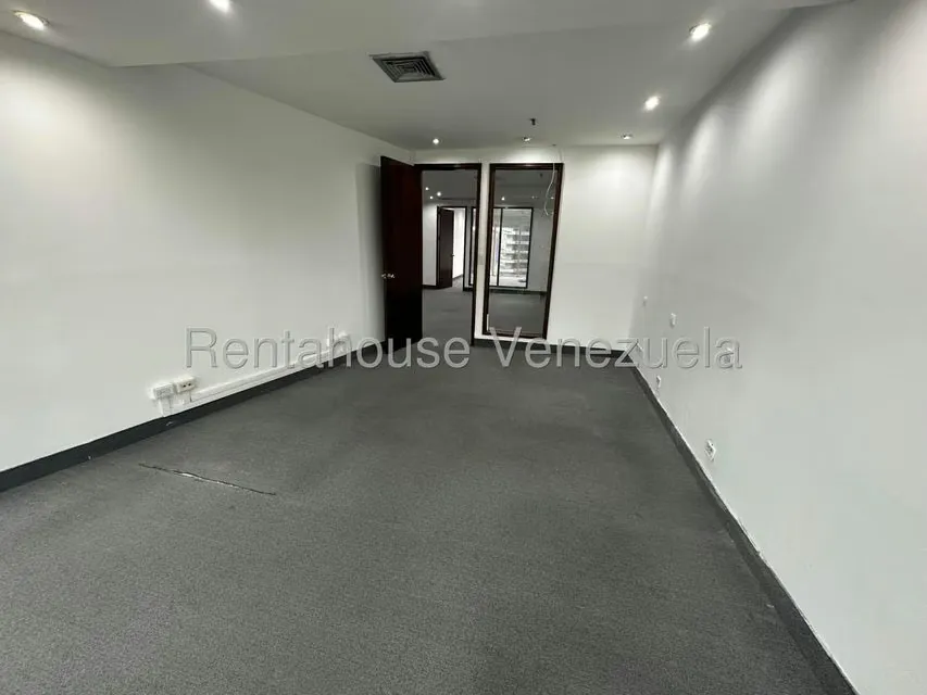 Oficina en Alquiler en El Rosal, Distrito Metropolitano - 16