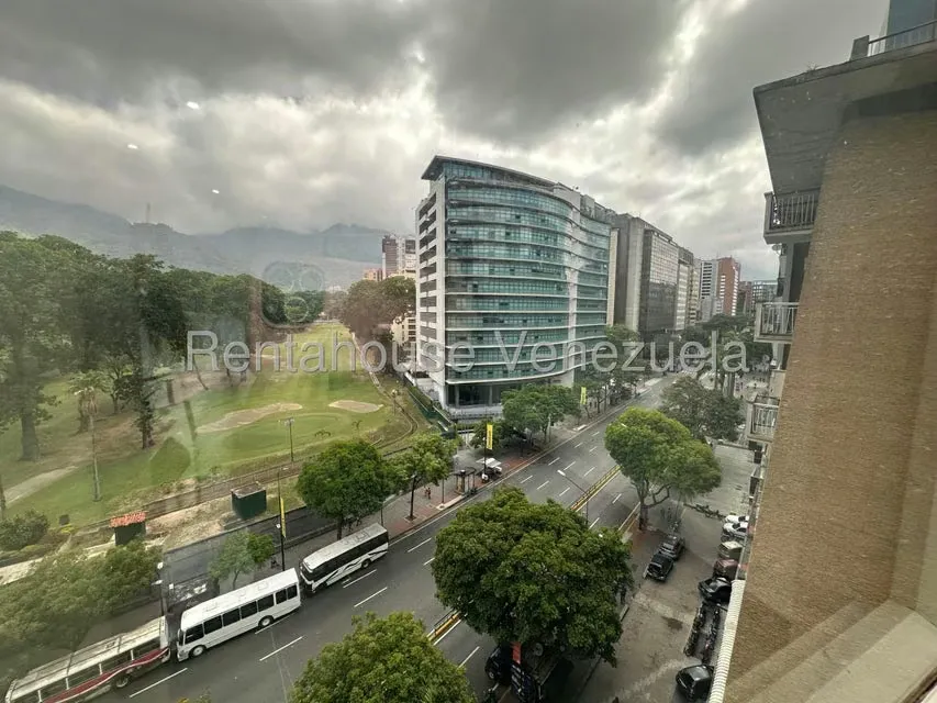 Oficina en Alquiler en El Rosal, Distrito Metropolitano - 22