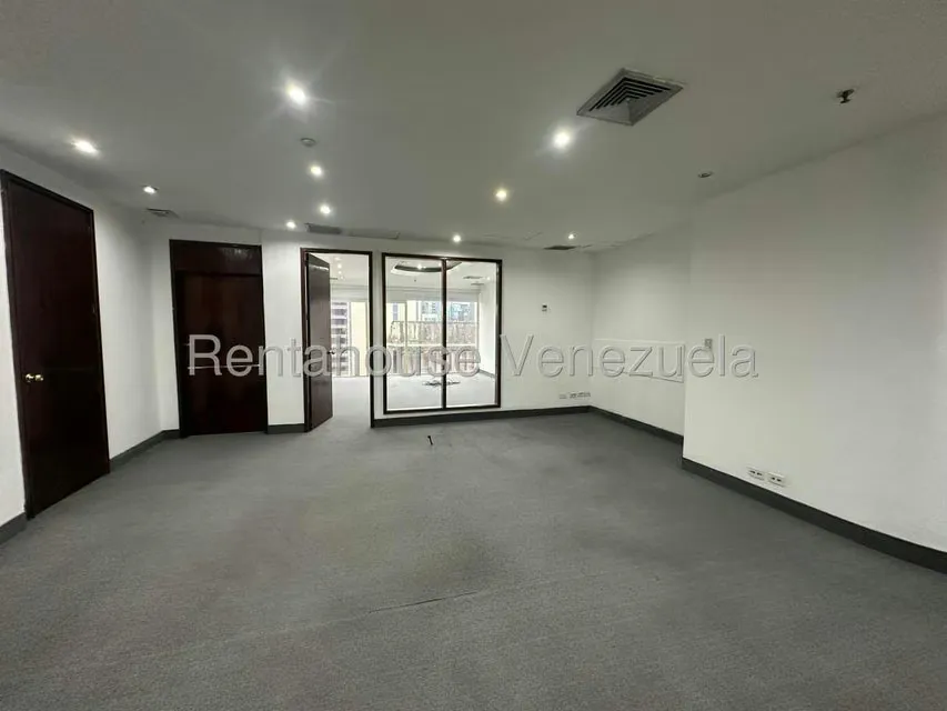 Oficina en Alquiler en El Rosal, Distrito Metropolitano - 25
