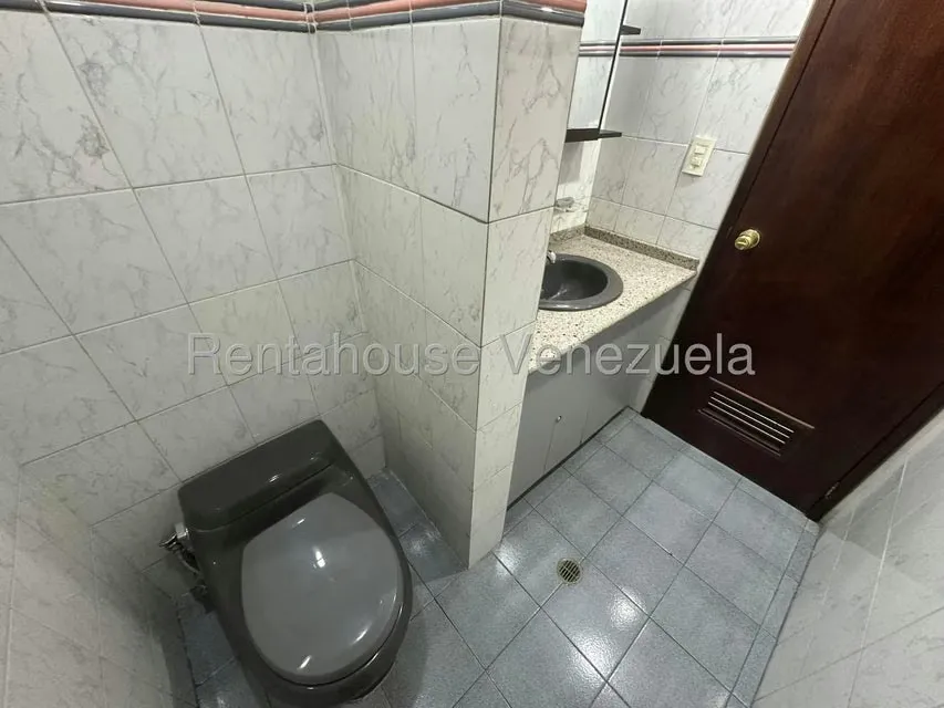 Oficina en Alquiler en El Rosal, Distrito Metropolitano - 38
