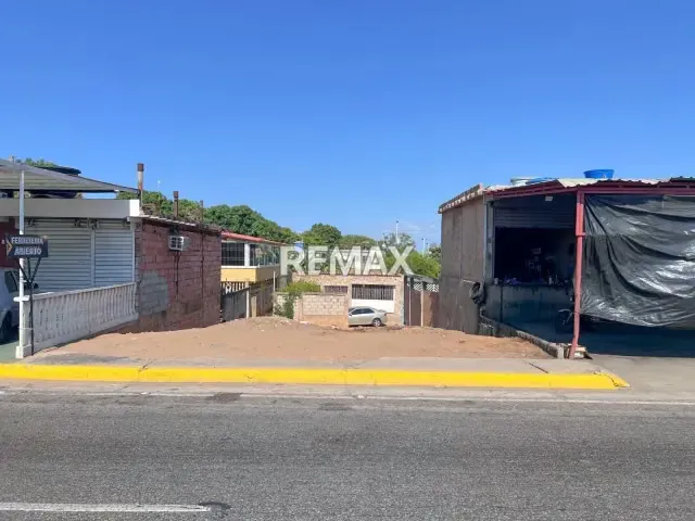 Terreno en venta en avenida principal de Negro Primero, San Francisco