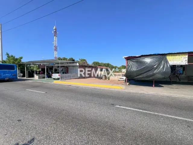 Terreno en venta en avenida principal de Negro Primero, San Francisco - 2