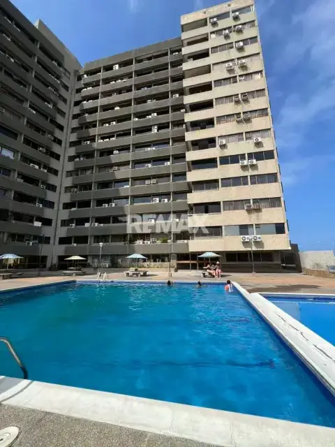 APARTAMENTO EN PRIMERA LINEA - CAMURI CHICO