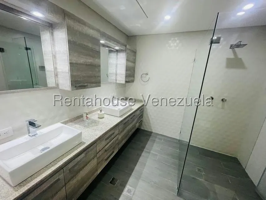 Apartamento (Duplex) en Venta en La Castellana, Distrito Metropolitano - 9