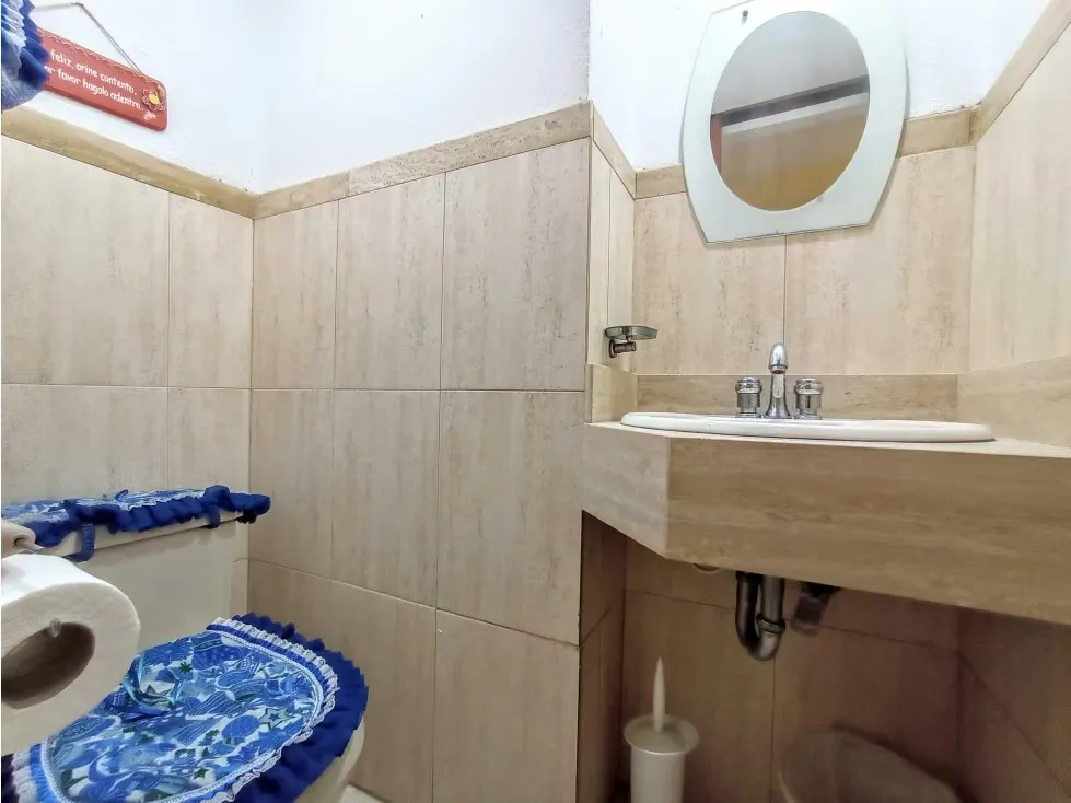 Casa en Venta La Trinidad. Urb. Sorocaima 8H/8B/3PE 463C 504T - 9