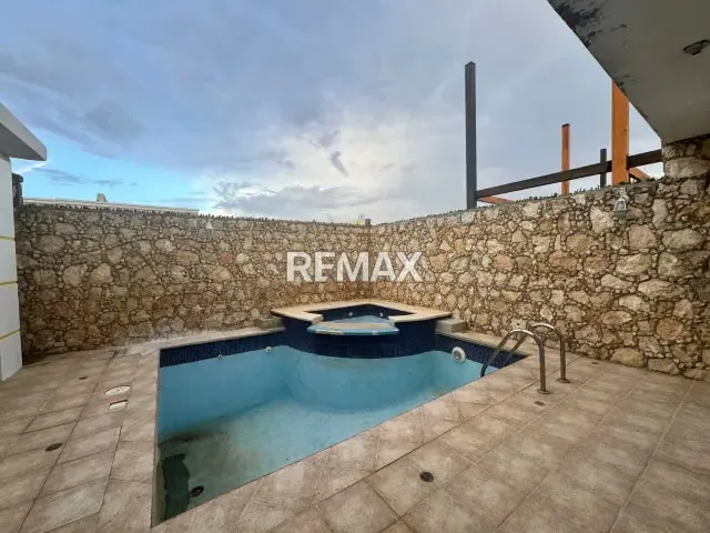 Casa en Venta. Urb. Las Virtudes - 7