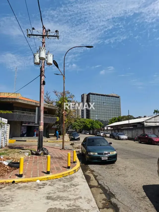 Edif Comercial en Venta, Al Lado del Caribbean Plaza, 902m² - 2