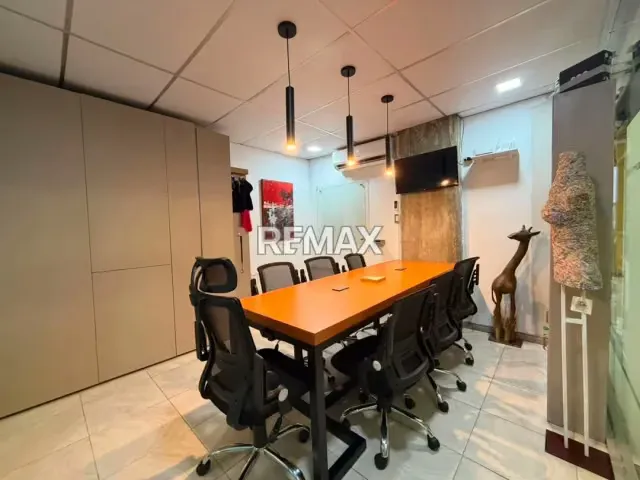 EN VENTA LOCAL COMERCIAL