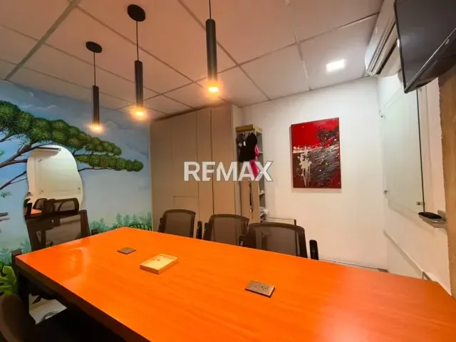 EN VENTA LOCAL COMERCIAL - 5