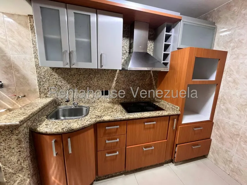Apartamento (1 Nivel) en Alquiler en Urbanizacion El Centro, Aragua - 16