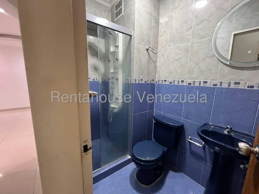 Apartamento (1 Nivel) en Alquiler en Urbanizacion El Centro, Aragua - 28