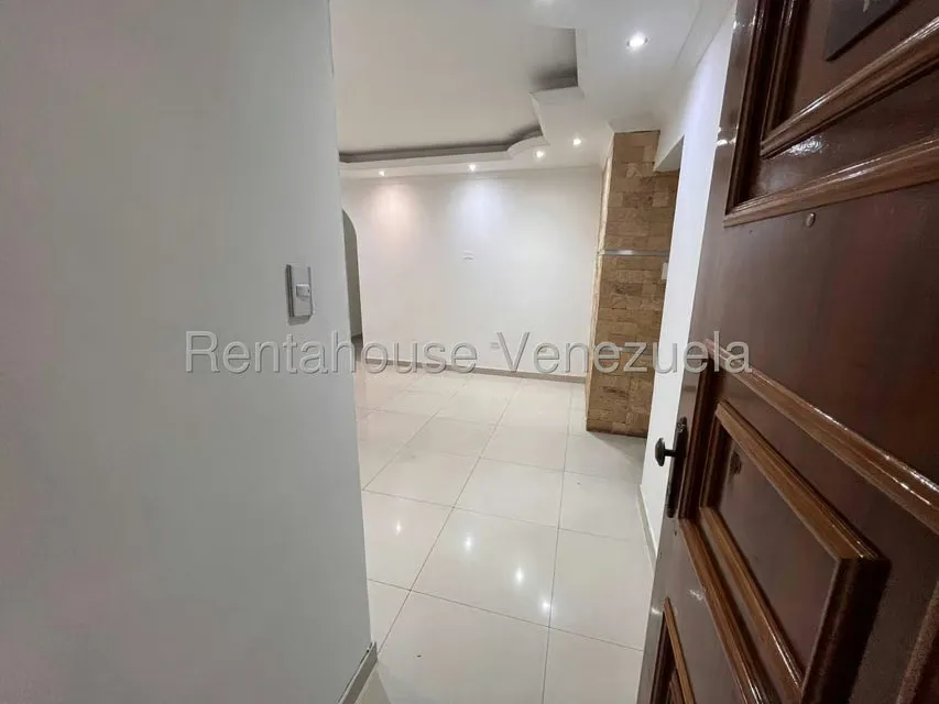 Apartamento (1 Nivel) en Alquiler en Urbanizacion El Centro, Aragua - 8