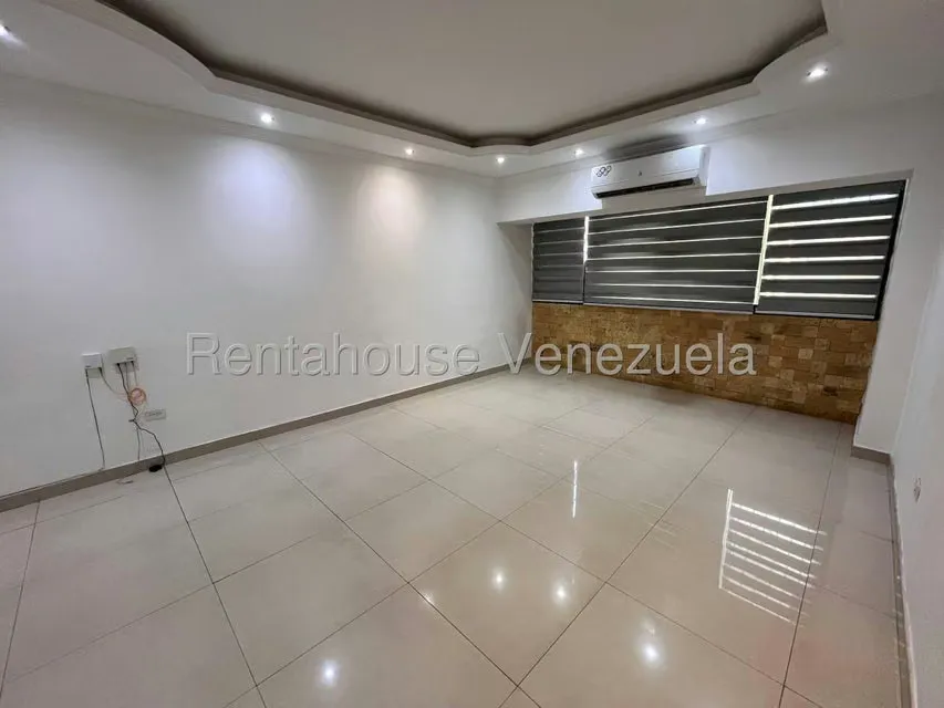 Apartamento (1 Nivel) en Alquiler en Urbanizacion El Centro, Aragua - 10