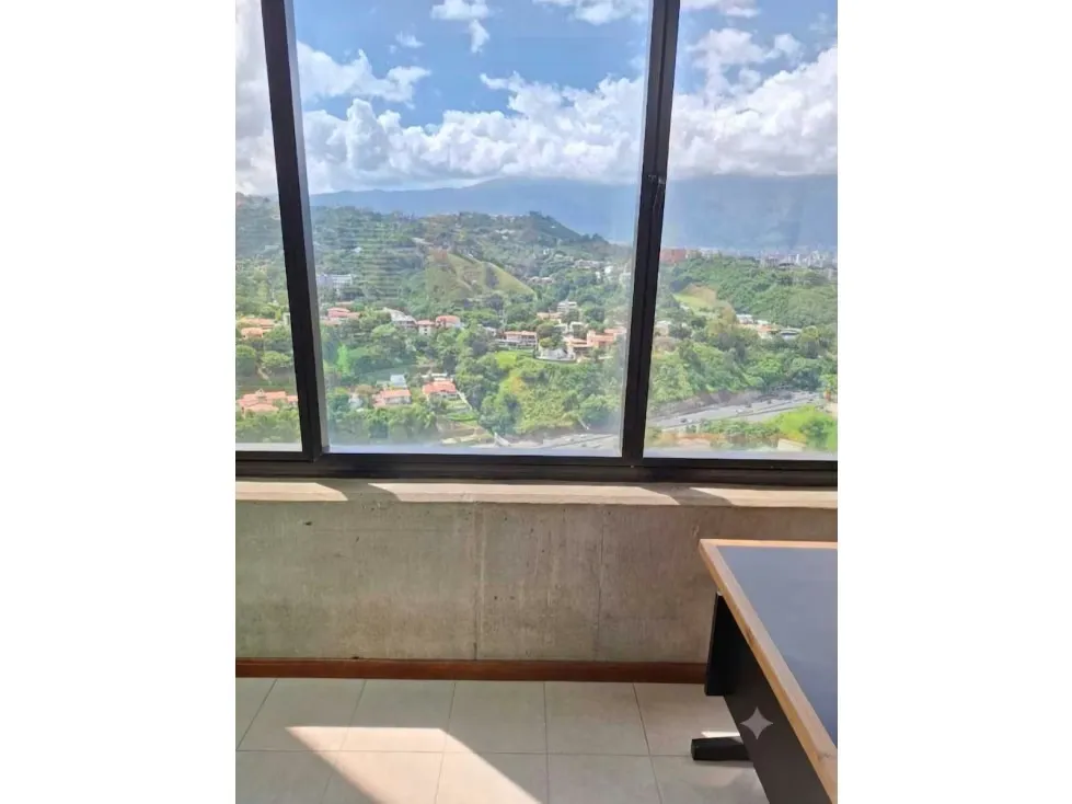 Alquilo oficina 58m2 Prados del Este Torre Humboldt 2389