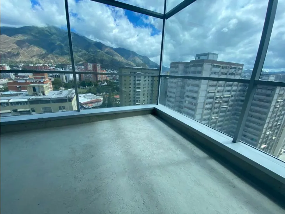 Se vende oficina 1600m2 Los Ruices 7135 - 6