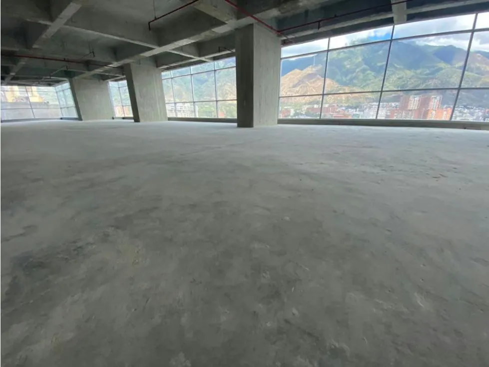 Se vende oficina 1600m2 Los Ruices 7135 - 7