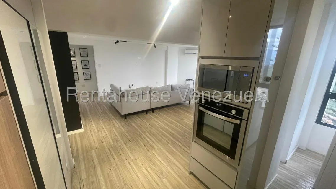 Apartamento (1 Nivel) en Alquiler en Los Naranjos del Cafetal, Distrito Metropolitano - 18