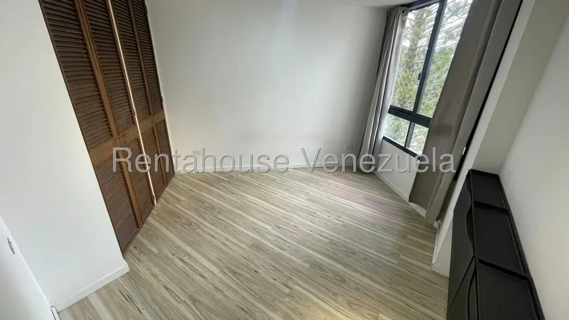 Apartamento (1 Nivel) en Alquiler en Los Naranjos del Cafetal, Distrito Metropolitano - 20
