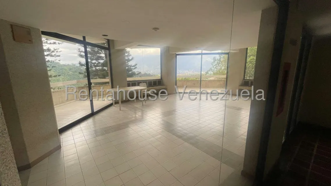 Apartamento (1 Nivel) en Alquiler en Los Naranjos del Cafetal, Distrito Metropolitano - 27