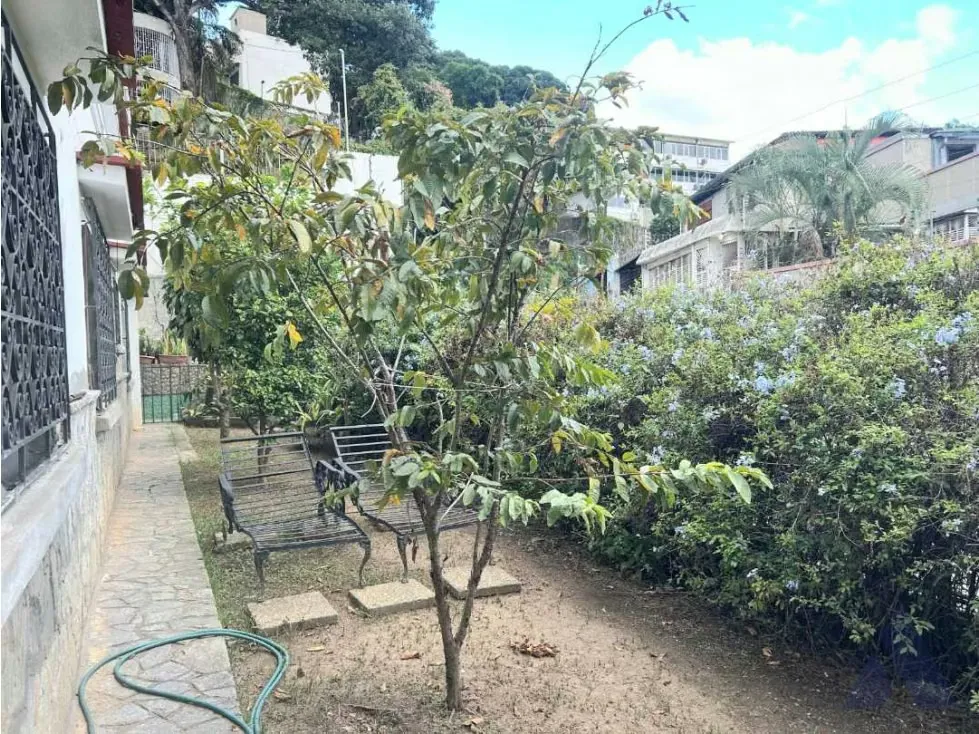 VENTA CASA EN SAN RAFAEL DE LA URB. LA FLORIDA. CARACAS - 14