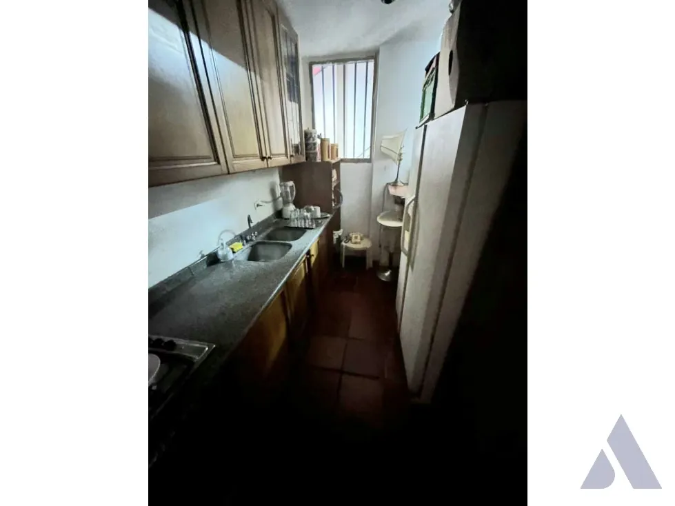 VENTA CASA EN SAN RAFAEL DE LA URB. LA FLORIDA. CARACAS - 17