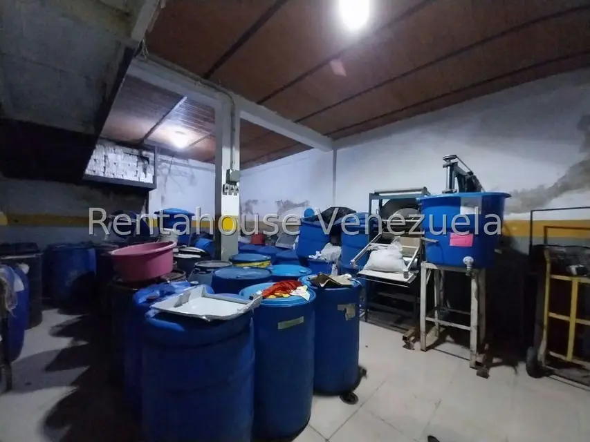 Edificio en Venta en Zona Centro, Aragua - 21