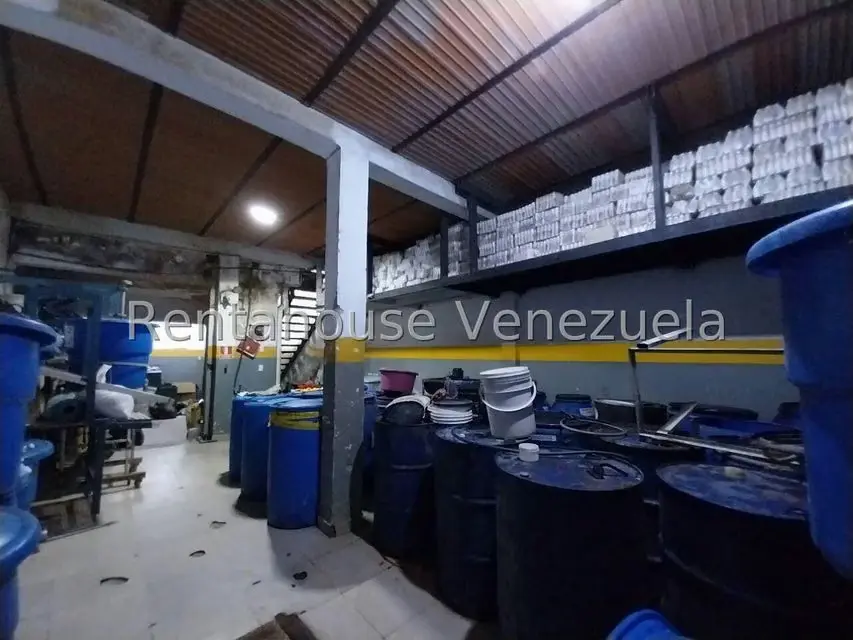 Edificio en Venta en Zona Centro, Aragua - 23