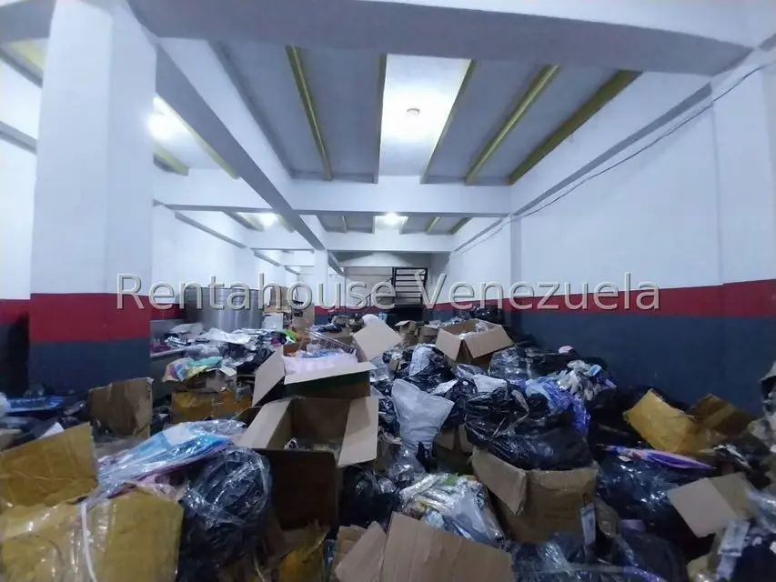 Edificio en Venta en Zona Centro, Aragua - 26