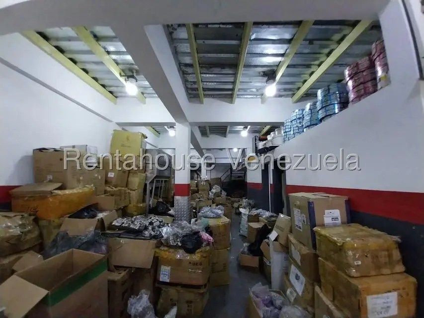 Edificio en Venta en Zona Centro, Aragua - 30