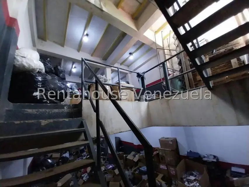 Edificio en Venta en Zona Centro, Aragua - 37