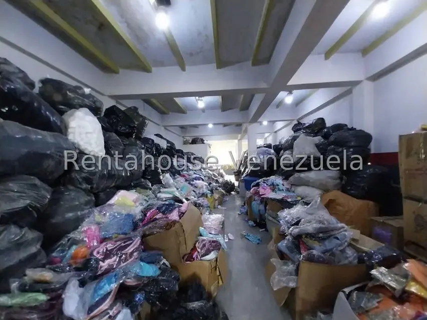 Edificio en Venta en Zona Centro, Aragua - 39